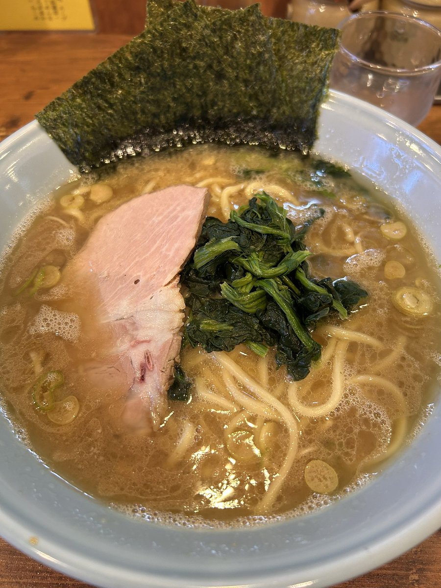 magic_evitconan's tweet photo. #半年ラーメンチャレンジ 
81〜84杯目
(ひろまる(富山)/一風堂/丸源/元喜家)
インスタとかで有名なひろまる、悪くないけど飽きやすい味なのが残念。他のラーメンも食べて判断したい。 https://t.co/2wGa2IELSj