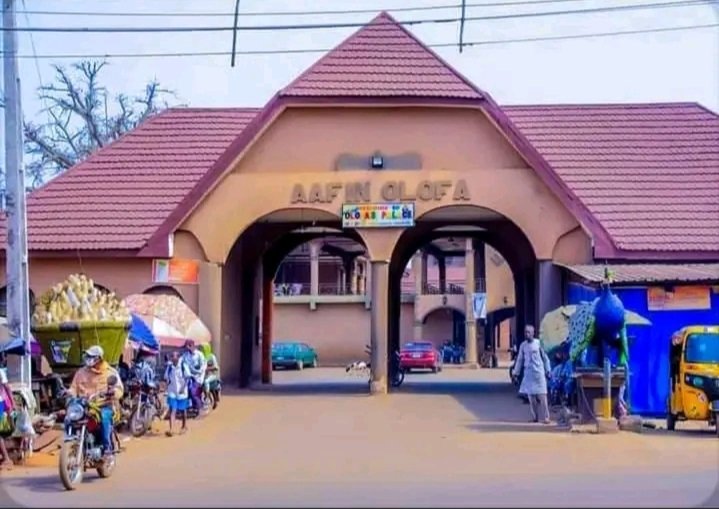 habeeb_niyi's tweet photo. Hello Offa!
Let's Tweet Offa!
Are you Offa?
Married to Offa?
Ever lived in Offa ?
Drop something you know about the Town ๐ฆ
#offa #fyp #viral https://t.co/hADb9khgPw