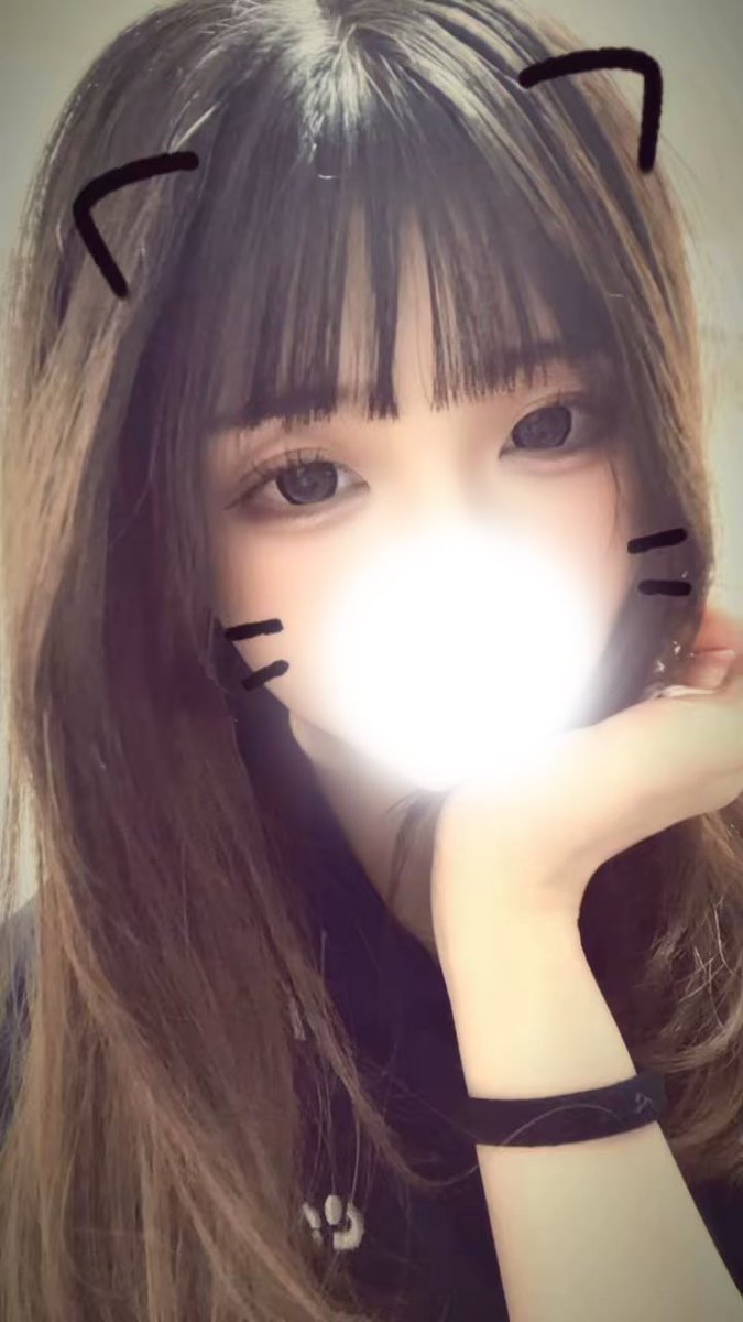 ne3k8a's tweet photo. 前髪切ったらもっと幼くなった
#自撮り界隈 #雰囲気 #いいね返し #いいねでdｍ https://t.co/zXPLeDD9tj
