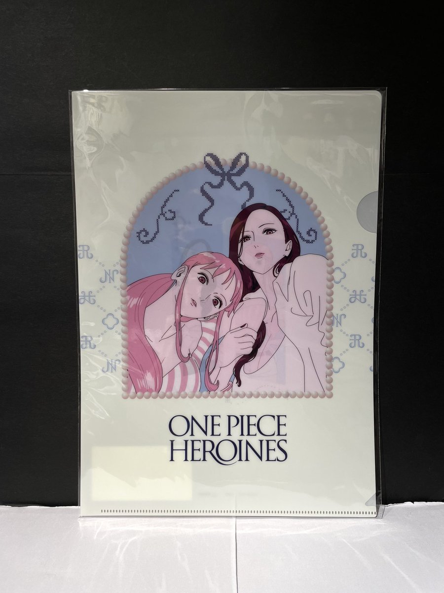 新商品】 ONE PIECE HEROINES クリアファイルA4 ナミ/ナミ&ロビン 各