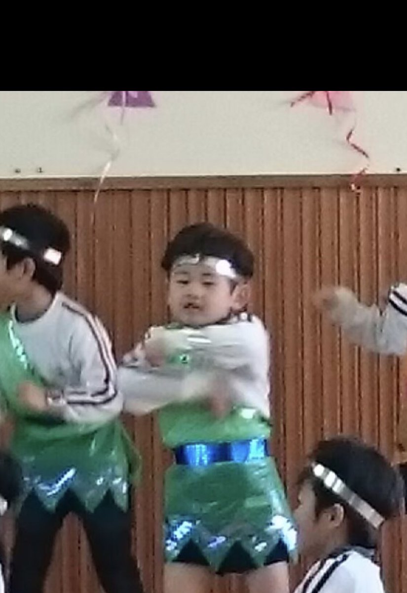 kechas117's tweet photo. 昔の写真を探してみたら…
やっぱり、張り切って踊ってる(笑)

この頃からなりたかったんだな〜
って実感😊😊😊

#BANGERS
#BG7
#ボケてる写メ https://t.co/1Ut4eAO9gf