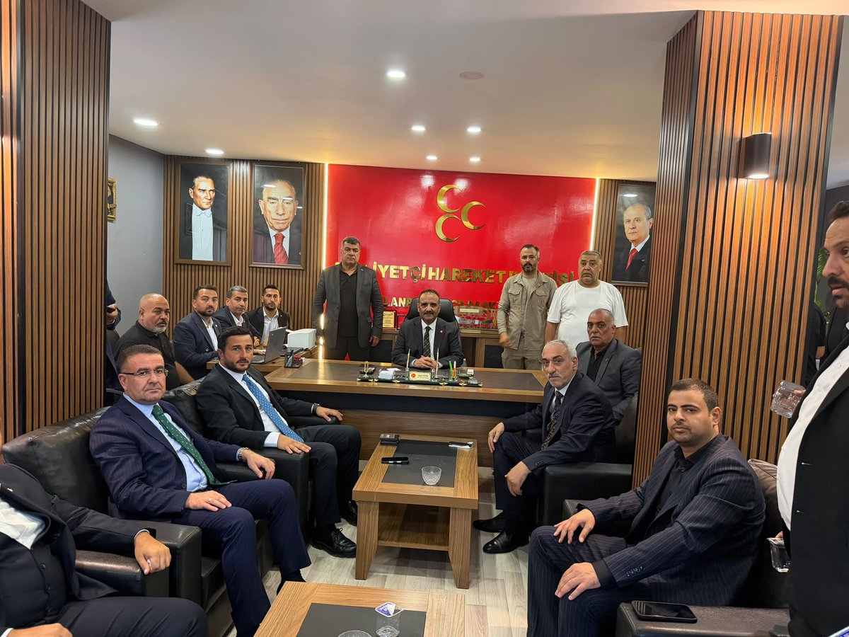 Sanliurfa_MHP's tweet photo. 📍 CEYLANPINAR

MYK Üyemiz Sayın M. Çağatay Yıldız'ın Divan Başkanlığını gerçekleştirdiği, “Kardeşlik Kalbimizde, Gelecek Aklımızda” temalı Milliyetçi Hareket Partisi Şanlıurfa Ceylanpınar İlçe Başkanlığımızın Olağan İlçe Kongresi’ni; İl Yönetim Kurulu Üyelerimiz, İlçe Başkanlarımız, İlçe Yönetim Kurulu Üyelerimiz ve kıymetli dava arkadaşlarımızın katılımlarıyla büyük bir coşku, birlik ve beraberlik içerisinde gerçekleştirdik.

Türkmen Beyimiz, Liderimiz Sayın Devlet Bahçeli Beyefendi’nin çizdiği istikamet doğrultusunda; ülkücü iradenin sarsılmaz duruşu, teşkilat disiplini ve dava şuuruyla çalışmalarımızı kararlılıkla sürdürüyoruz.

Kongremizin partimize, teşkilatımıza, Ceylanpınar’ımıza, Şanlıurfa’mıza ve aziz milletimize hayırlı olmasını temenni ediyor; Ceylanpınar İlçe Başkanımız Sayın Halil Tetik'e görevinde üstün başarılar diliyor, birlik ve beraberlik içerisinde Liderimizin izinde kutlu yürüyüşümüze aynı azim ve kararlılıkla devam ediyoruz.

@dbdevletbahceli 
@MHP_Bilgi 
@mcagatayyildiz 
@ayyildirim1 
@Ulku_Ocaklari 
@eczosmanmutlu