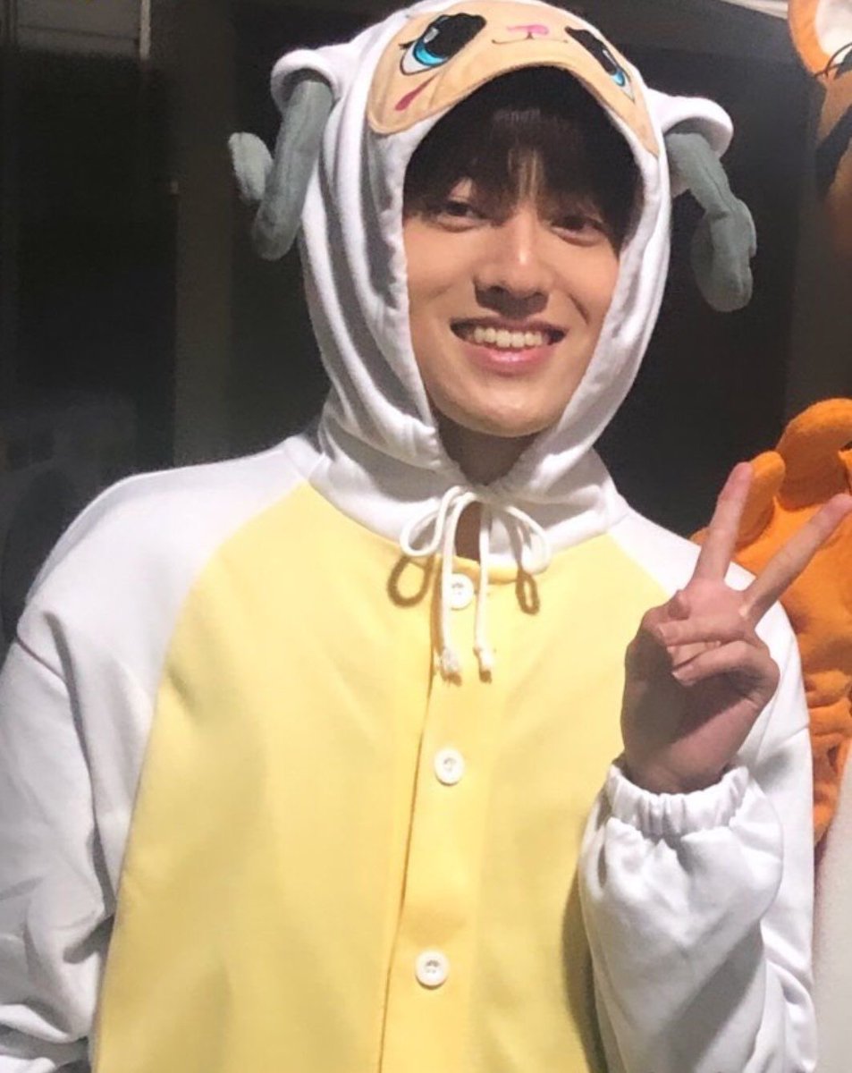 souzvenc's tweet photo. 소루토인줄 알앗는데 양루토엿네.. https://t.co/4dPpBei2if