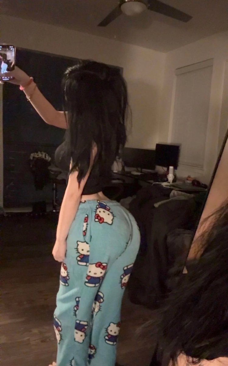Step535052's tweet photo. Nice slut #nsfw #expose https://t.co/cgYf6DfFIB