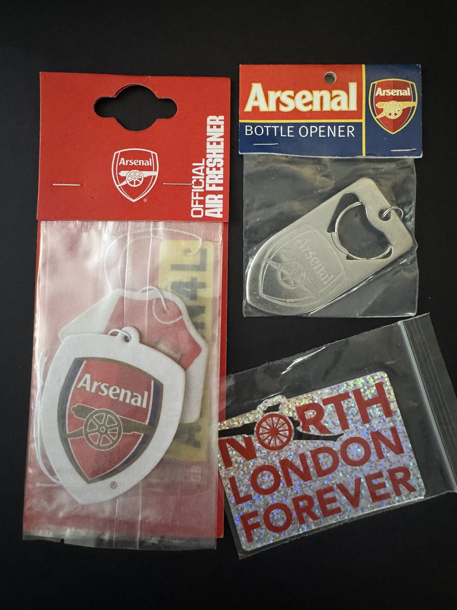 ruthbeckart's tweet photo. ⚡️FLASH GIVEAWAY ⚡️🔥🚨

If @Arsenal Win Lose or Draw today I will give away this prize to a lucky follower to celebrate the return of The Champions

To enter you must be following me, like and share this post 

I’ll announce the winner after today’s game 

#Giveaway https://t.co/W9pxQSM2T8