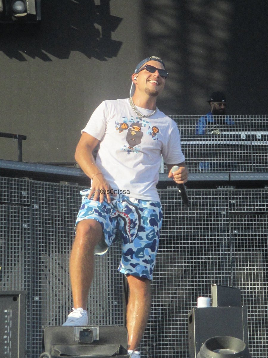 s0nissa's tweet photo. PLK aux Plages Electro à Cannes 🪩
Photos prises à l’appareil photo numérique 📸
@PLK75 https://t.co/iFjG8w97QX