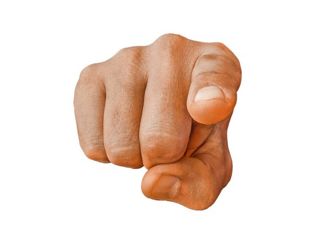 alexTsaTdah's tweet photo. 💥💥💥 Message aux covidistes, médecins de plateaux et influenceurs de la honte.💥💥💥

Le Covid n’était pas une crise sanitaire.
C’était un test de soumission de la population.
Vous avez activement collaboré à cette mascarade pour mesurer jusqu’où nous accepterions le contrôle.
Rappelez-vous vos absurdités tyranniques,
les attestations obligatoires pour sortir de chez soi,
les rayons de sous-vêtements fermés pendant que l’alcool restait librement accessible,
les coiffeurs interdits tandis que les clubs échangistes restaient ouverts pour les privilèges de l’élite.
Vous n’avez pas subi cette situation, vous l’avez propulsée.
Vous êtes des lâches et des opportunistes, prêts à toutes les complicités.
Beaucoup d’entre vous ont été grassement payés pour servir cette farce, d’autres se sont contentés de gratter des miettes médiatiques ou financières, uniquement pour assouvir leur besoin maladif d’exister et de paraître.
On n’oublie rien.
Et on vous pointe du doigt.