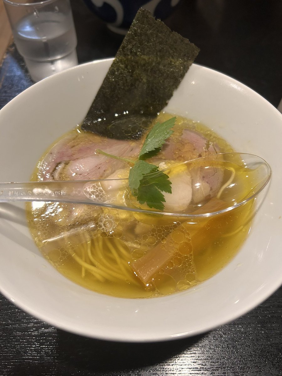 magic_evitconan's tweet photo. #半年ラーメンチャレンジ 
85〜88杯目
(南條SA/魂心家/一喜Z/神やぐら)
神やぐら、久々に食べたけどやっぱここは油そばが一番美味しい。一喜Zの塩はインフルエンザのときの薬みたいな味。 https://t.co/CgH5sxPIuT