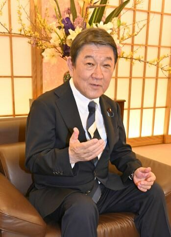 Tanakaseiji14's tweet photo. 茂木敏充外務大臣が、岩屋の進めていた中国人向けビザ緩和措置（10年有効ビザ新設など）を「現時点で実施予定はない」と見送る方針を示した。

いいぞ！
茂木！
岩屋！
涙目！ https://t.co/JONCSSMhS6