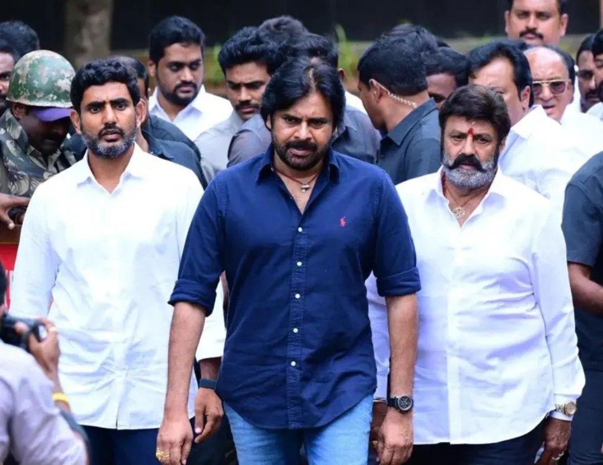 PJRaghuRanjith's tweet photo. పవన్ కళ్యాణ్ గారి వెనుక నడిచిన వాళ్ళు గొర్రెలు అయ్యారు అంట 😂😂

పవన్ కళ్యాణ్ గారి వెనుక ఎవరు నడుస్తున్నారో జాగ్రత్తగా చూడు బ్రో @praneethballa 🤡🤡 https://t.co/ua96wxaXpa