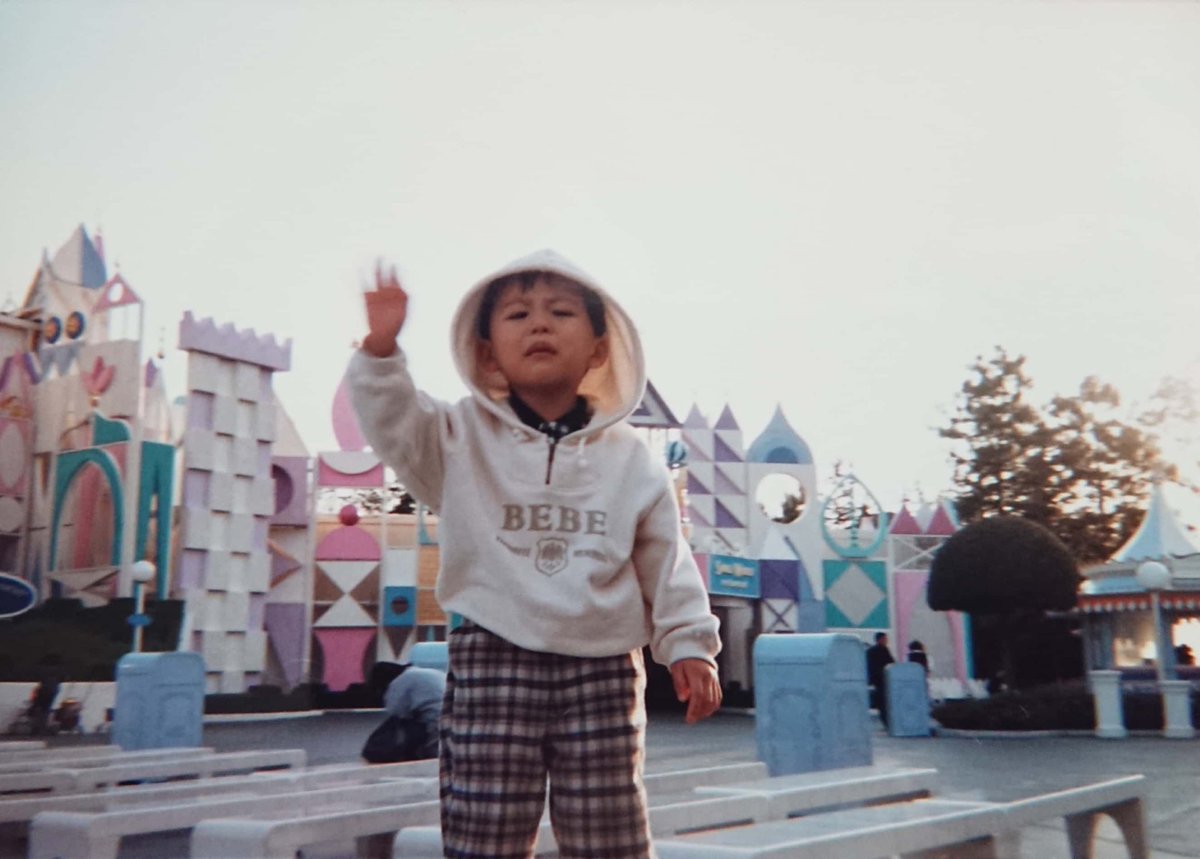TK2_nigo's tweet photo. 父さん。今日もチェキは一日二枚までの約束を守れなかったよ。 https://t.co/OyCCpiIsUU