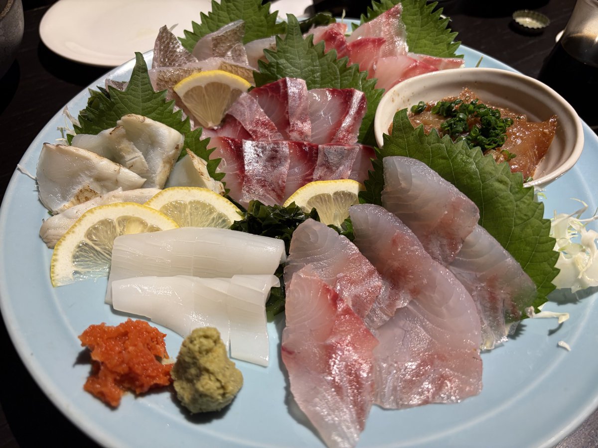 makinotter's tweet photo. 昨日の元酒屋衆会ハイライト
2000円でお釣りくるのおかしい https://t.co/OOw44j1KUP