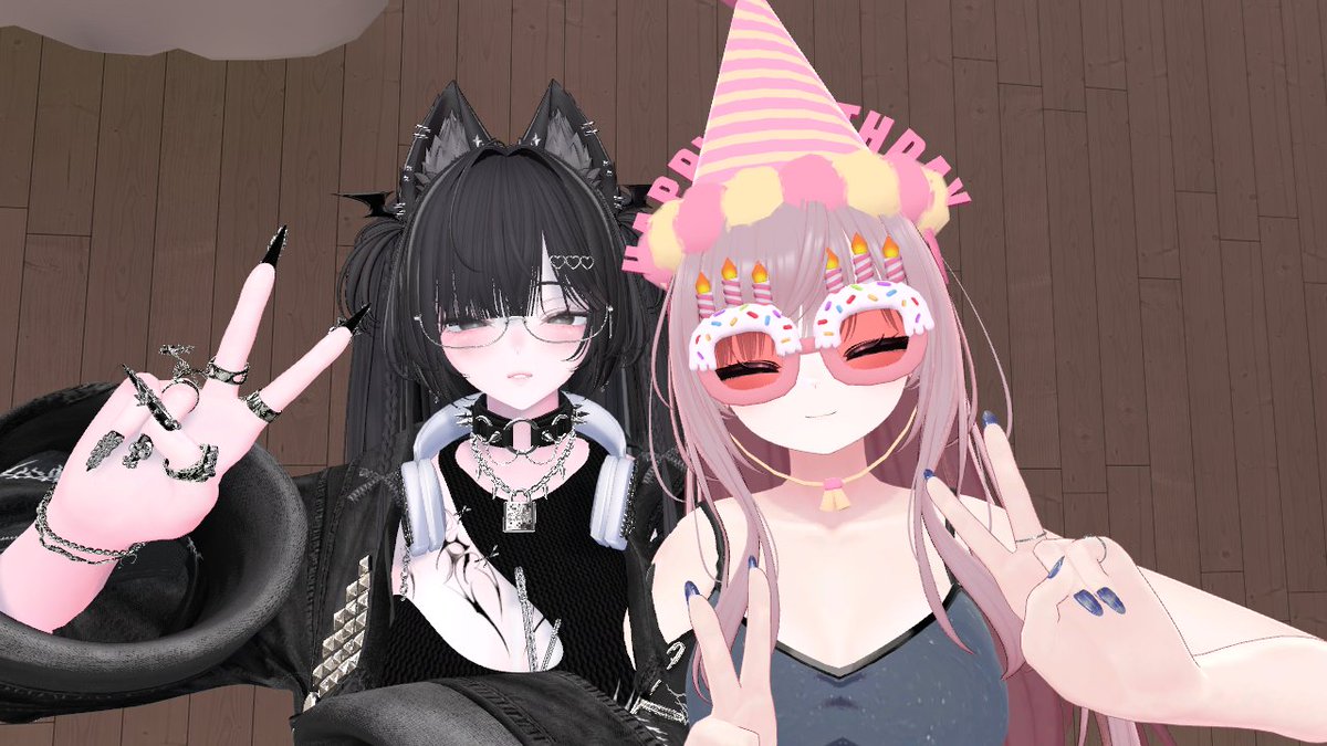 rega_vrc's tweet photo. 昨夜はお誕生日インスタンスにお越しくださり、ありがとうございました！
最初は短い時間かつ小規模でやろうかなと思ってたけど、思ってた以上に多くのフレンドさん達が来てくださって本当に嬉しかったです！
お写真もいっぱいありがとうございました！
今後もよろしくお願いします！✨
(1/5) https://t.co/olIjAjOeKt