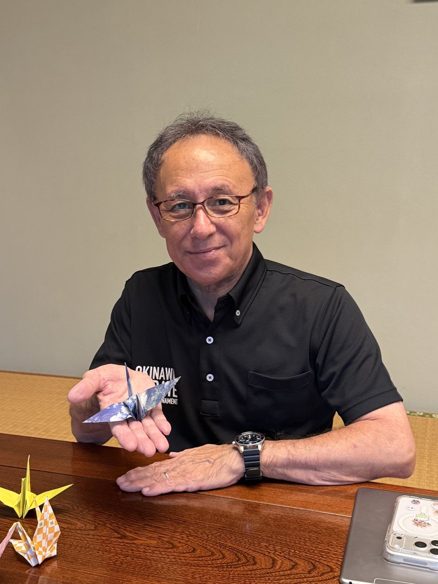 tamakidenny's tweet photo. 沖縄より恒久平和の祈りを込めて。
沖縄県知事　玉城デニー

#CranesForOurFuture
#未来へのおりづる https://t.co/TOeXHzNHx5