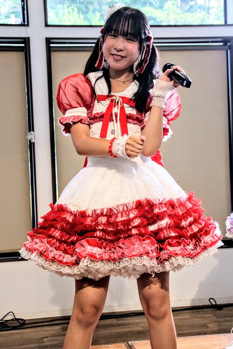 tsts2700's tweet photo. 末廣農場ステージ
アイドルステージ
メランポジューム
めろちゃん
さくらちゃん
もかちゃん
さくらちゃんが加入したメランポジュームのステージ、ようやく見れた！
ありがとう
楽しかった！😃😍
＃メランポジューム
＃末廣農場
@hanagayatsumoka https://t.co/HT5HwsDEqd