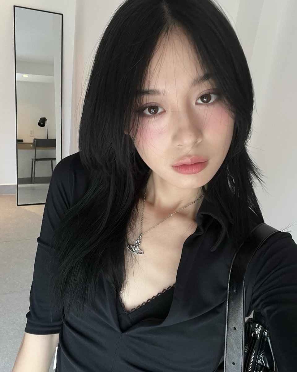 junior_nevez's tweet photo. Hi friend! 🌈 Today is a great day because the world is a better place with you in it—go shine today! 🔥
OYHYIE https://t.co/PNMoeRcY2E