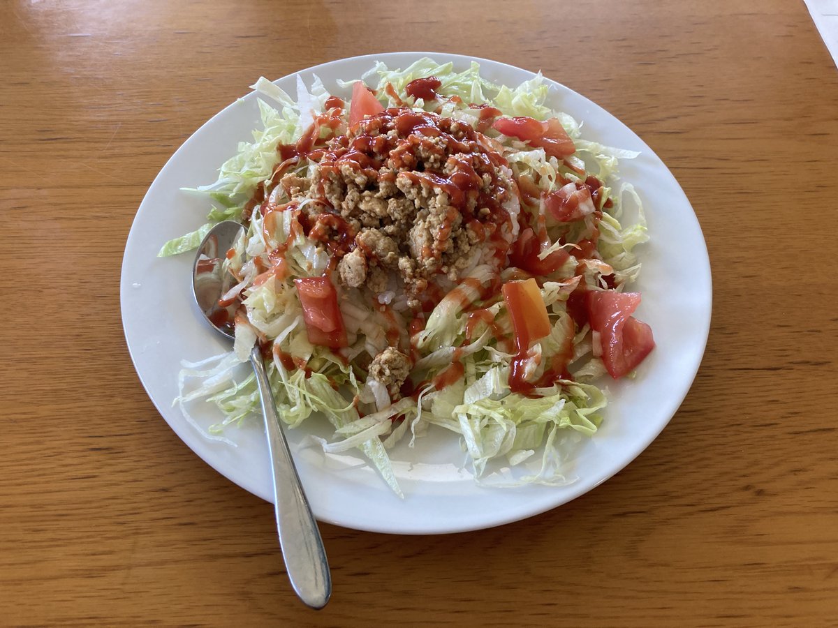 caress_chie's tweet photo. 今日のチームツーリングは秋田県男鹿市へ！
ひたすら走りタコライスを食べ、ひたすら戻るという
走るだけのツーリング。おかげでお尻が二つに割れてしまった。
塩ソフトを食べて熱中対策もしたぜベイベー https://t.co/oqExiH2Hsf