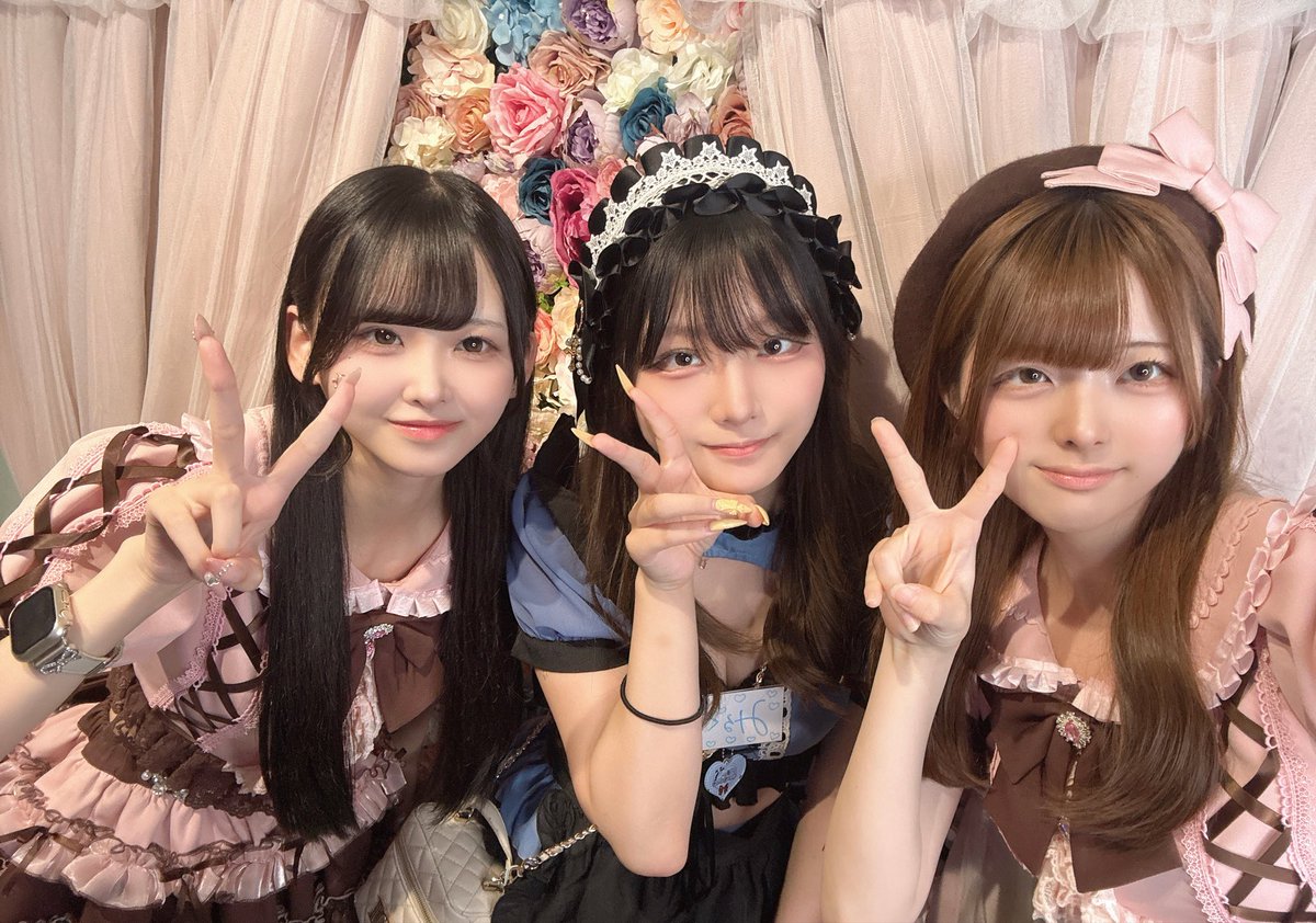 DC_ueno's tweet photo. 🍫8/9(日)💜

Dolly chocolate オープンしてます❣️

19:00
🎀みるく @dcueno_milk 
🎀ちな @china_DC_ueno 
🎀つき @nyanchi_33 

20:00
🎀はむち @bakiboki_yasan 

22:00
🎀あむ @amucha__oOO 

オープンしております!

 #上野コンカフェ
 #湯島コンカフェ
  #コンカフェ https://t.co/2LvanSSBOh