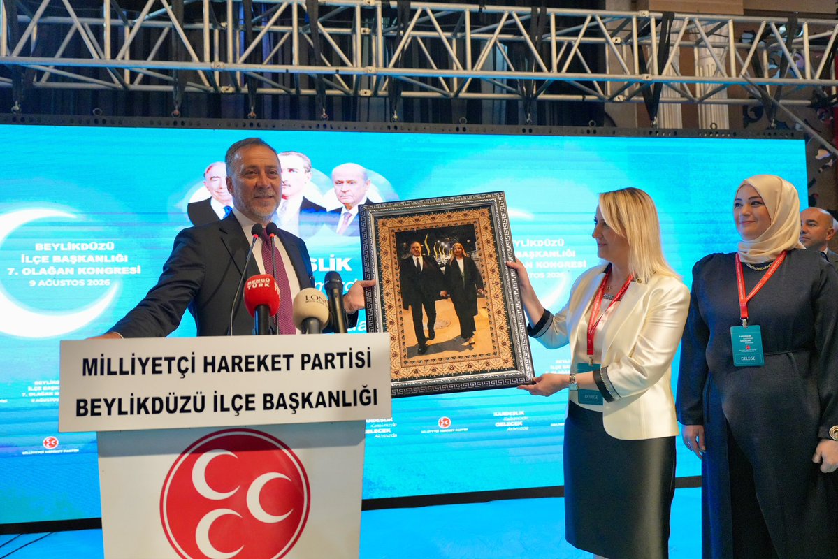 BBvolkanyilmaz's tweet photo. İlçe kongrelerimizin 2. etabı kapsamında Beylikdüzü ilçemizdeydik. 

Divan Başkanlığını üstlenen MHP MYK Üyesi Sn. Cüneyt Göz'e, Divan üyeleri MHP İstanbul İl Yönetim Kurulu Üyesi Sn. Av. Mustafa Oğuz'a ve Sn. Nejdet Kaya'ya değerli katkılarından dolayı teşekkür ederim. 

Kongre salonumuzu varlıklarıyla şereflendiren tüm dava arkadaşlarıma şükranlarımı sunarım. 

Beylikdüzü ilçe kongremiz hayırlı, uğurlu olsun.