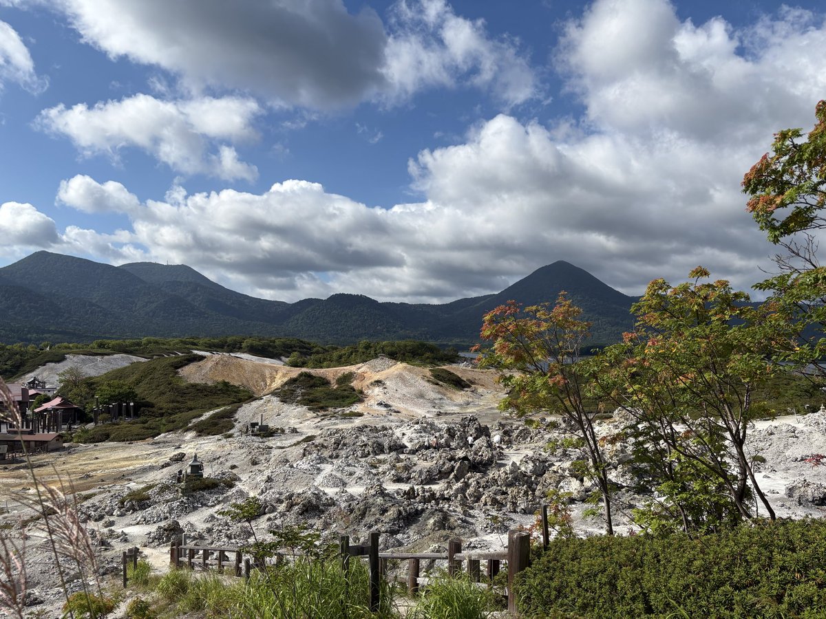 psych_Enjoy's tweet photo. 三途の川は閉鎖されてました！笑
恐山、初めて行った。
景色の綺麗な自然は本当に良かった✨✨✨
何より恐山のお守り最強説と考え、手に入れたお守りがあるのでパワーがみなぎっている気持ちになれた😊
青森県、素晴らしかった✨✨✨ https://t.co/AOKsWlGHMu