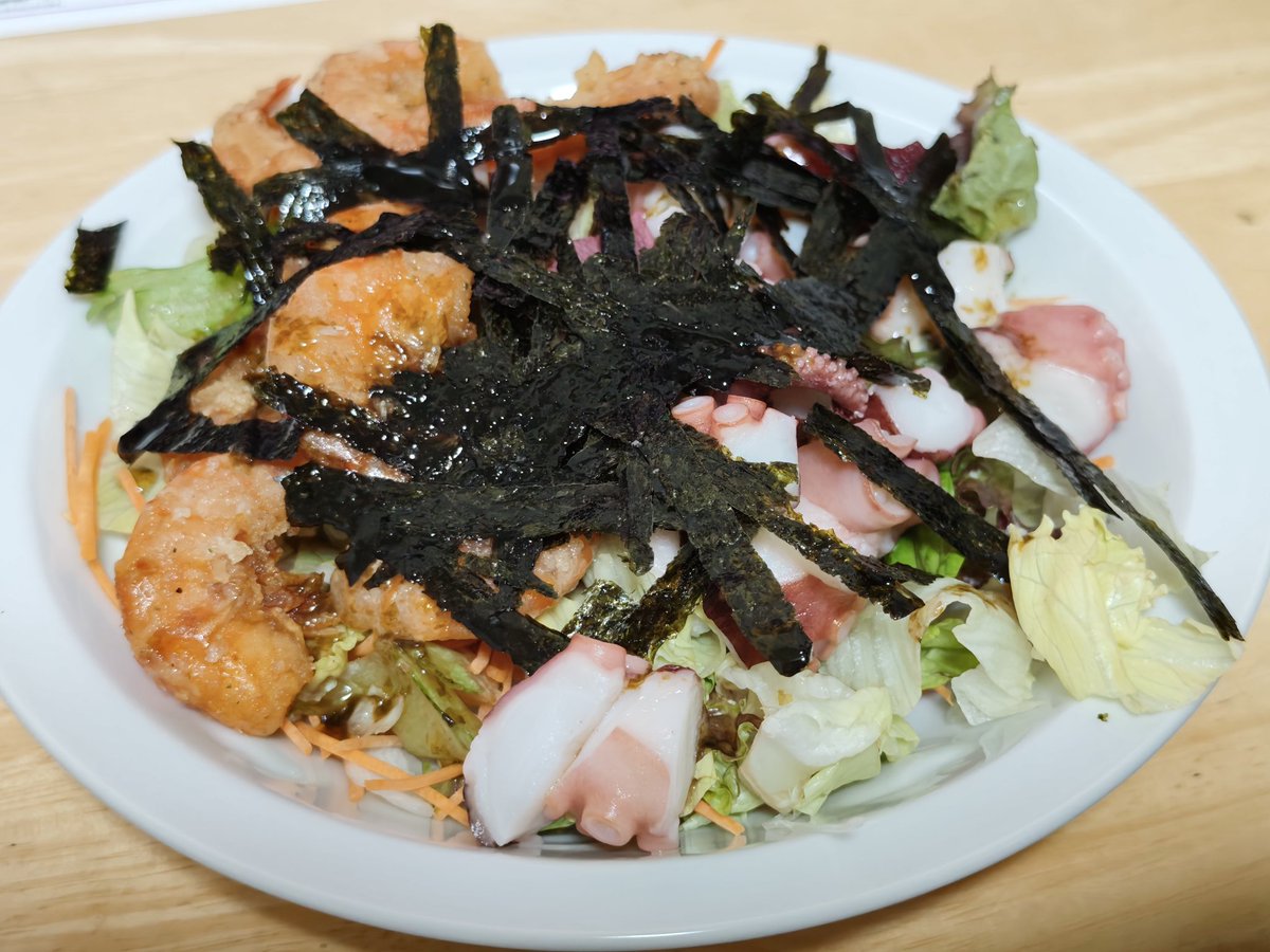 yoshi_norma810's tweet photo. 8月はさかなの日チャレンジできなかったのでタコエビサラダ作った🐟

タコとエビは魚なのか🤔 https://t.co/0CShKJ5TNV
