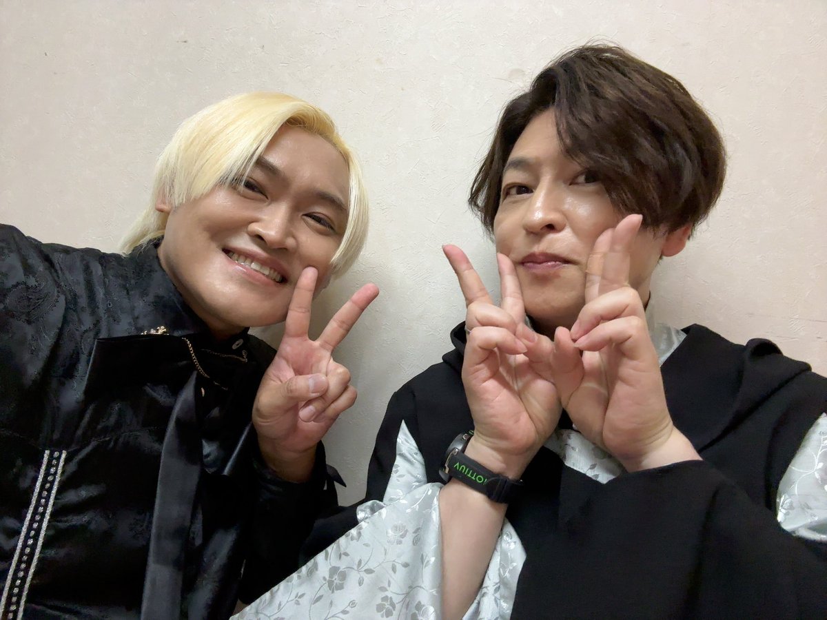 maKijimaRyuichi's tweet photo. 素敵な町ですね福井💗
また来ます☺️✨
ご来場ありがとうございました✨
#フォアレーゼン
🦖🦀👓🐟…？ https://t.co/cG1mOFrdjM