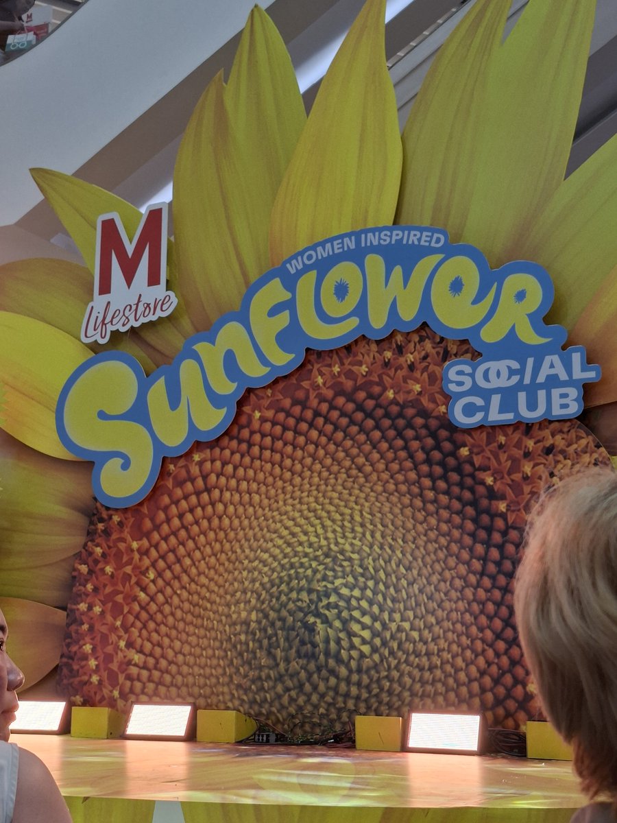 May_Notme_'s tweet photo. ตื่นเต้นสุดๆอ่ะ  🥹🥹

OFFGUN AT THE MALL BANGKAPI #WomenInspired2026  #SunflowerSocialClub  #TheMallLifestoreBangkapi #TheMallGroup https://t.co/mMbw5qX2cP