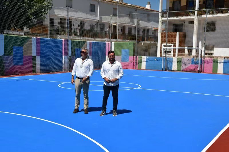 Ayto_SanRoque's tweet photo. ⚽Instaladas redes parabalones en todo el perímetro de las pistas de colores de Los Olivillos🔴
La Delegación de Deportes del Ayuntamiento de San Roque ha instalado redes parabalones en todo el perímetro de las canchas al aire libre “Mariano Peña Duque”, conocidas como “las pistas de colores de Los Olivillos”. Además, se ha repintado el suelo de ambas zonas de juego.
https://t.co/1A1kbsZB7g
#SanRoqueSomosDeporte
#CanalSanRoqueMultimediaRTVM
CANAL SAN ROQUE & MULTIMEDIA RTVM
MÁS VÍDEOS Y NOTICIAS EN:
https://t.co/QiLc9OWq7e
https://t.co/SJwJ1wANBu