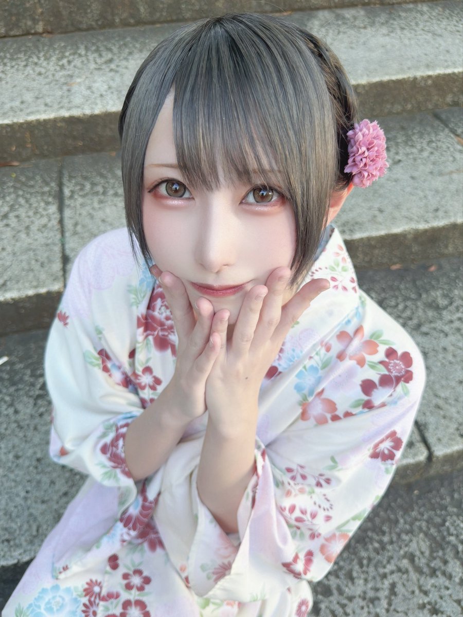 momo_cowolo's tweet photo. 君が浴衣が好きって聞いたから https://t.co/uprEK8NLPL