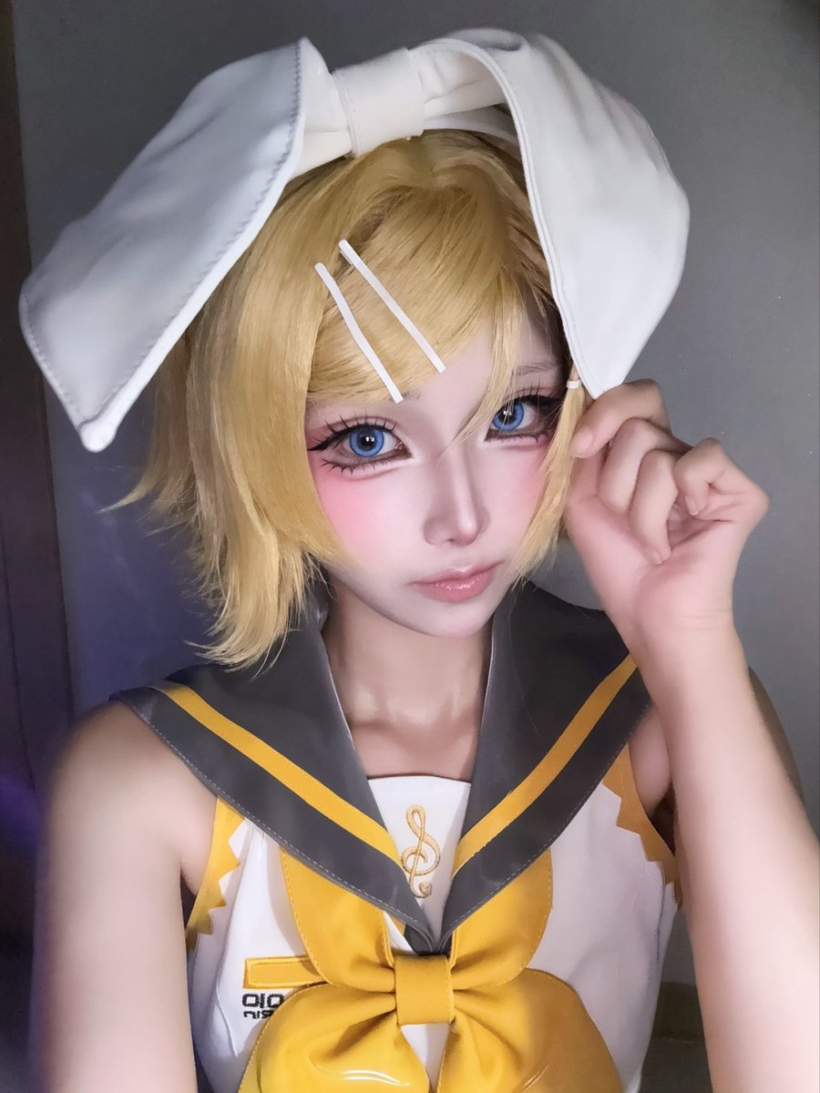 karenn_cos's tweet photo. うさぎ？🐰

#鏡音リン #vocaloid https://t.co/5m232P9y8O