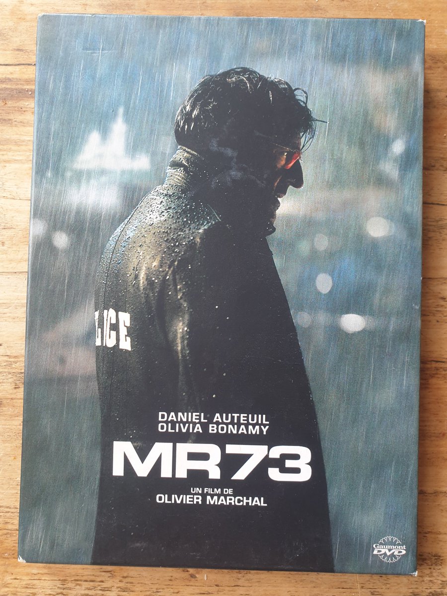 FrancisRenaud1's tweet photo. MR73 réalisé par Olivier Marchal. 
Je retrouve Daniel Auteuil et quasiment toute sa belle bande d'acteurs et son équipe pour ce film crépusculaire produit par Cyril Colbeau-Justin.

#MR73 #oliviermarchal #danielauteuil #cyrilcolbeaujustin https://t.co/RjQM4jNbeR