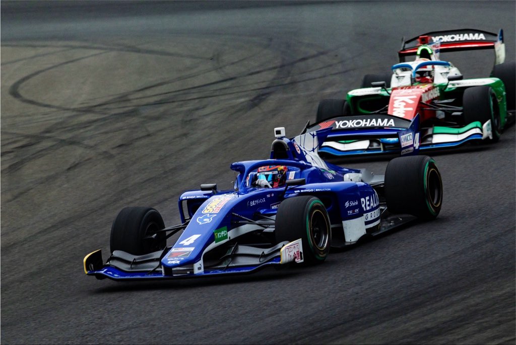 kondoracingteam's tweet photo. 2026 SUPER FORMULA ｜東北大会

【Rd.8 SUGO 決勝 結果】 3号車 ルーク・ブラウニング選手🇬🇧
11位 4号車 笹原 右京選手🇯🇵
リタイア

暑い中 2日間たくさんの応援、
ありがとうございました‼️

次戦のSFは約2ヶ月後の10/10-11 🗓️

富士スピードウェイにて2レース制で開催されます🗻 引き続き応援よろしくお願いします💙

#kondoracing #sformula #近藤真彦 #リアライズコーポレーション #LukeBrowning #笹原右京
