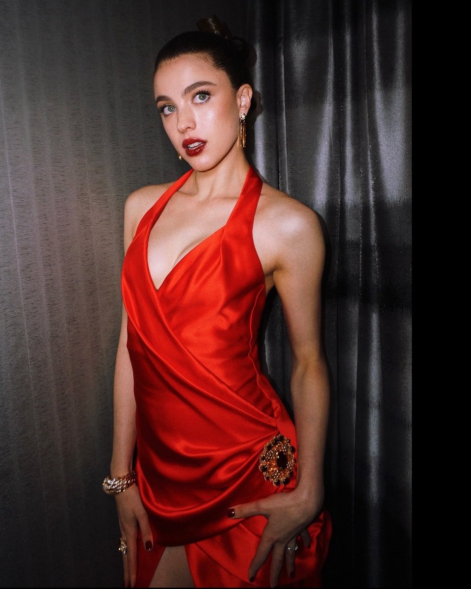 Qualleyaddict's tweet photo. Margaret Qualley https://t.co/xTNR2hF5rA