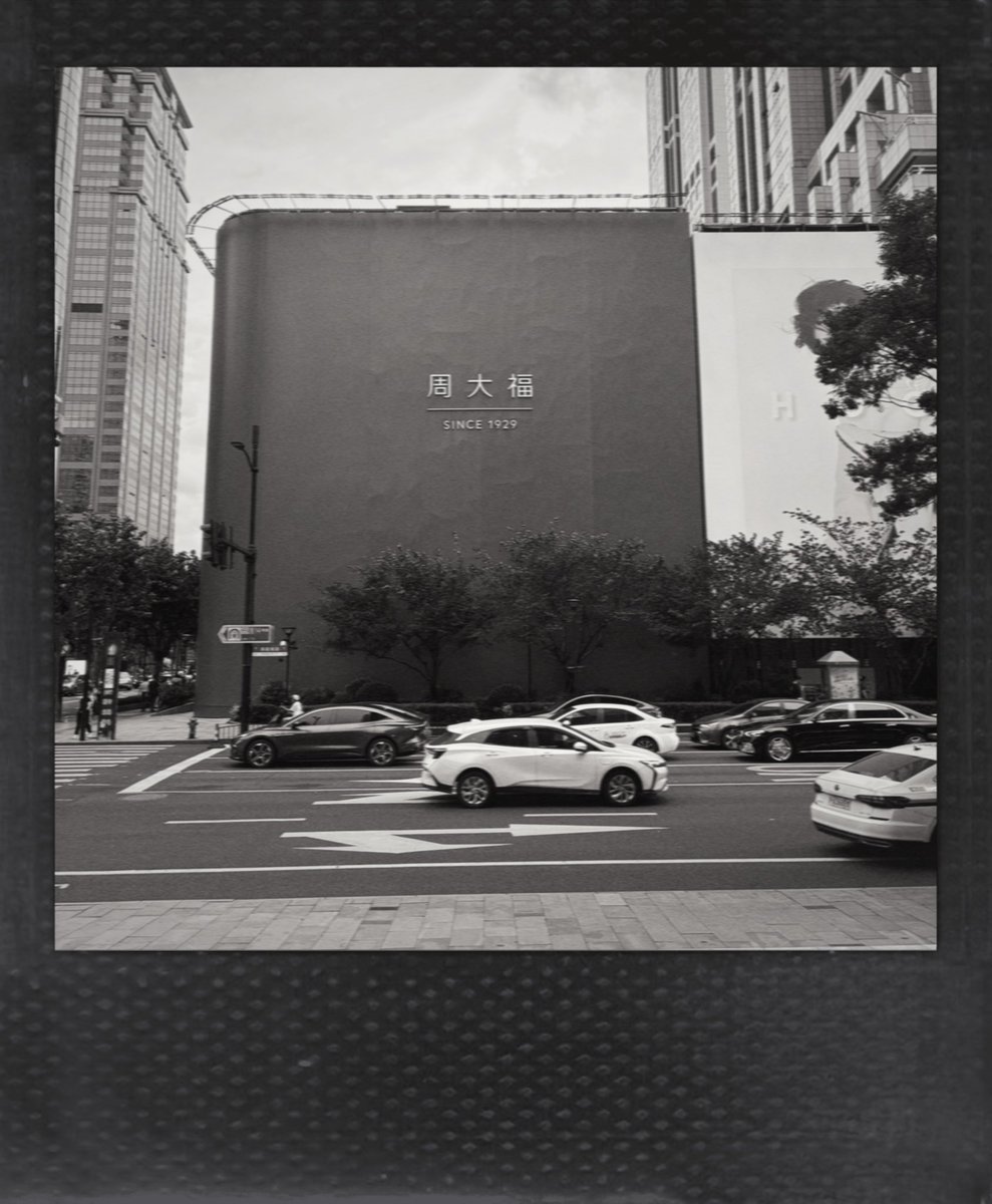 Edeson733142's tweet photo. 有没有朋友在香港或者短期内要去香港的，想拜托点事情🥹 https://t.co/E8ldpzZUFH