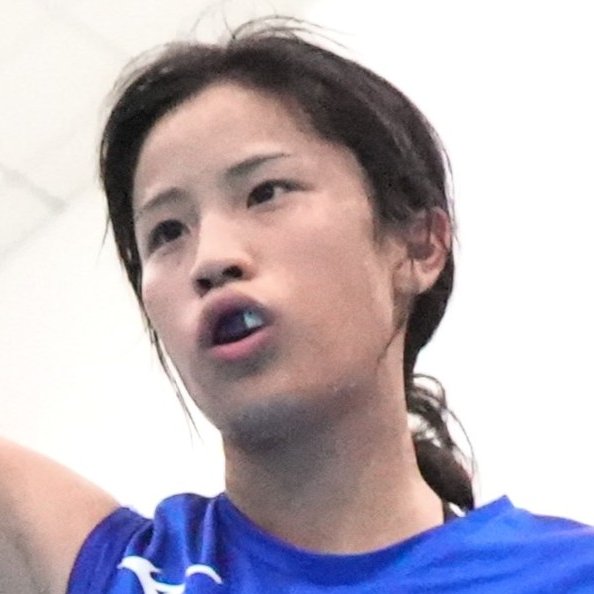 masayaito_box's tweet photo. 【10日に決勝】
高校総体女子LF級
#山下夢(東京・目黒日大2年)㊧
#佐藤夢月(愛知・若宮商1年)
ともに日本プロボクシング協会主催のJCL出身
山下がKG大和
佐藤は父の矢吹正道も所属する緑で育った
準々決勝ではともに国際大会経験者の3年を破る
決勝にふさわしいカードに
インハイTVで午前11時～生配信 https://t.co/dvBqIyLbee