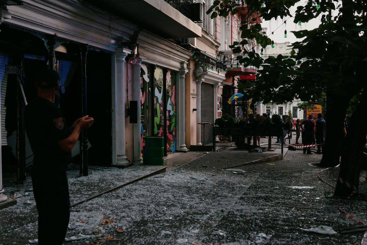 ospreyinsight's tweet photo. More photos of Odessa's historic center following a large-scale rocket and drone attack. https://t.co/NlHvOMGMt6