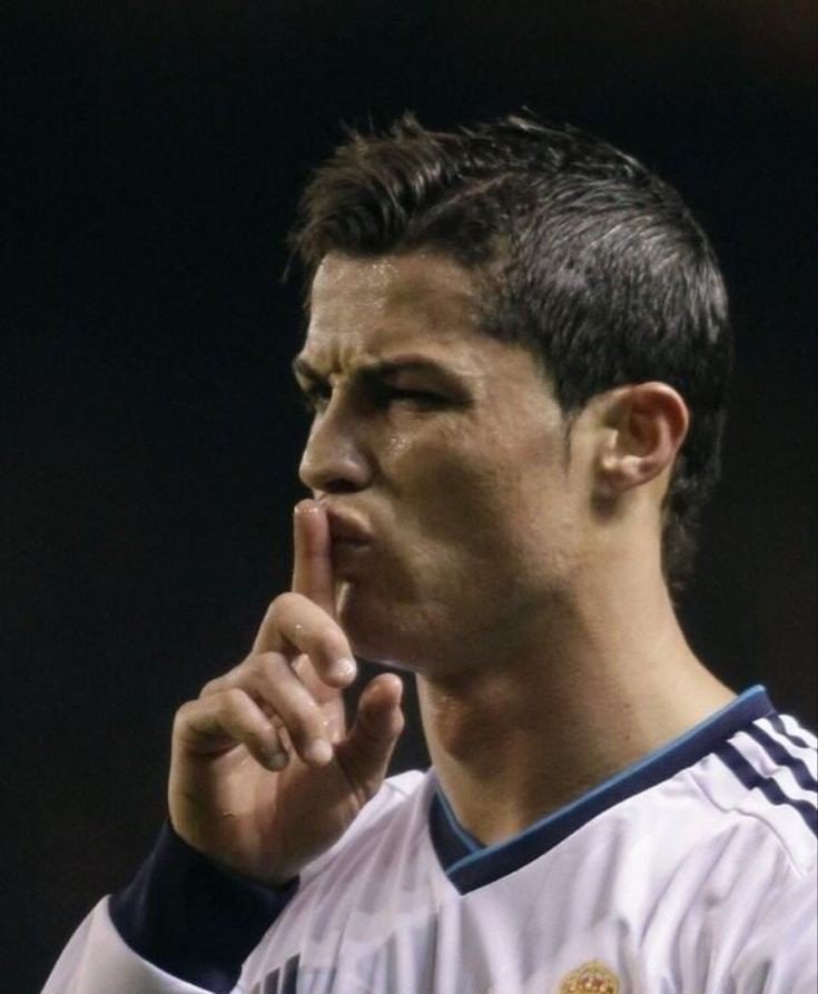 cristianocomtr's tweet photo. Tartışmaya kapalı olması gereken bazı futbol maddeleri:

• Real Madrid futbol tarihinin en büyük kulübüdür.

• Cristiano Ronaldo futbol tarihinin en büyük futbolcusudur. https://t.co/J6SqF9NXC6