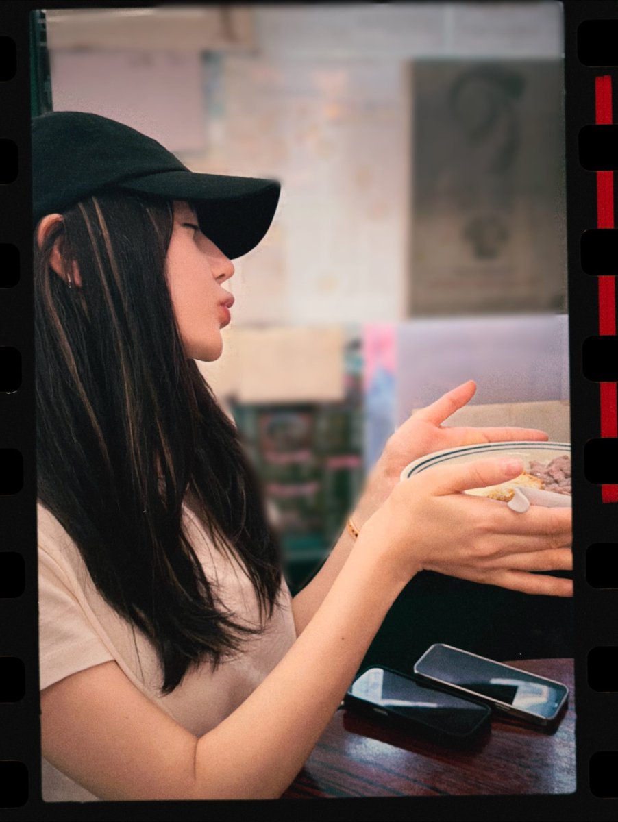 Rebaxx63's tweet photo. Baobei Instagram Updates
Miss you Baobei 🥹
#Dilraba #Dilireba https://t.co/Tgb92bB4VI