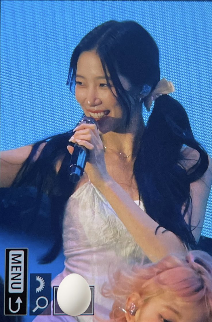BLUEZONE0809's tweet photo. 260809
 PURE FLOW TOUR in SHIZUOKA D2 pre

ツインテール☺️

#카즈하 #KAZUHA #カズハ 
#LE_SSERAFIM #르세라핌 https://t.co/elrITraeXg