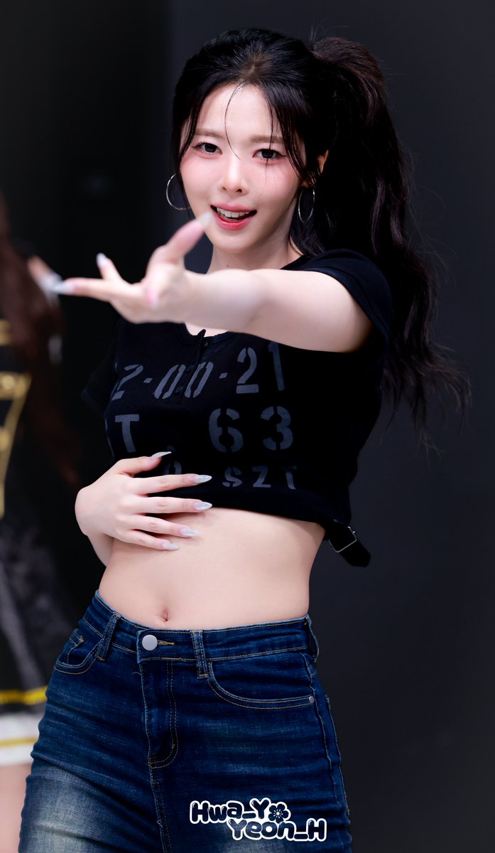 Hwa_Y_Yeon_H's tweet photo. 2026 0809 위드뮤 대면팬사인회 

𝓐𝔀𝓮𝓼𝓸𝓶𝓮 𝓓𝓪𝓱𝔂𝓾𝓷

#서다현 #Dahyun #다현 
#트리플에스 #tripleS 
@triplescosmos https://t.co/gmLC8mpSdE