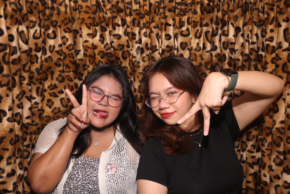 verhao_17's tweet photo. kenalan 1 jam before the party starts haha😆
@KrelCaca https://t.co/sWLUfQLYI6
