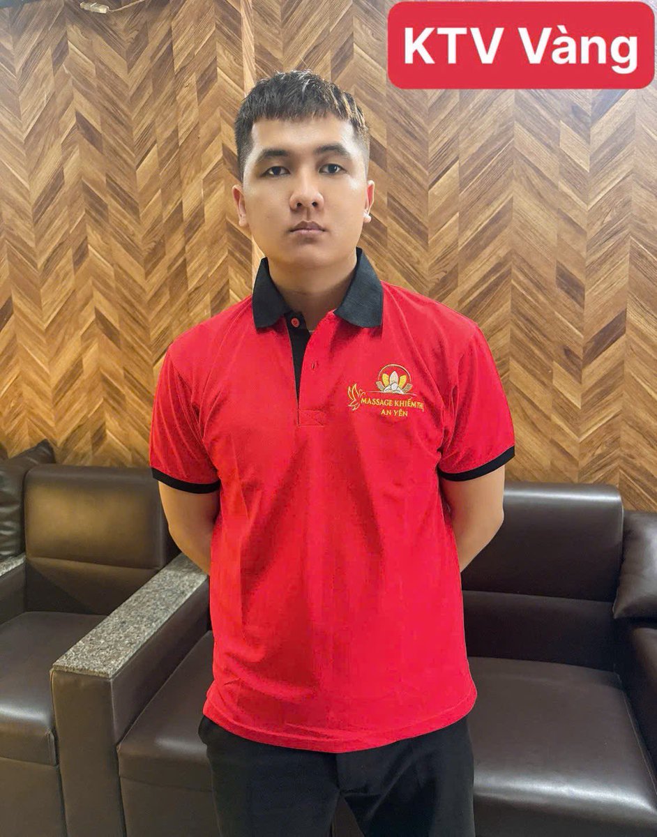 HuyLongqbnd's tweet photo. Bạn này còn làm k mng , muốn book bạn mà kiếm hoài k biết b làm ở đâu ak https://t.co/GlpjF5DXz3