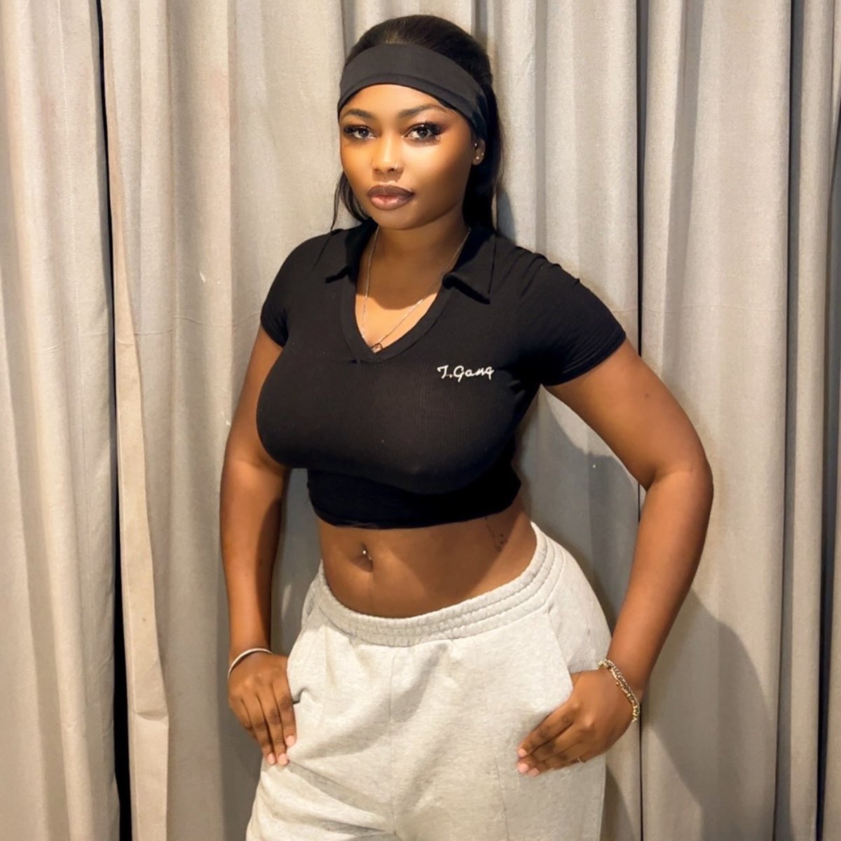 afiaTrice2001's tweet photo. Happy Sunday loves ♥️🤭 https://t.co/sJBrqxrBEN