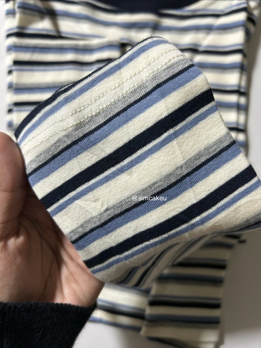 simcakeu's tweet photo. beli longsleeve di oren ga expect yg dateng sebagus ini woii

bahannya halus bgt, stretchy, &amp; yg paling penting ga panasss 😭🫶🏻 https://t.co/HiGnL1SH4y