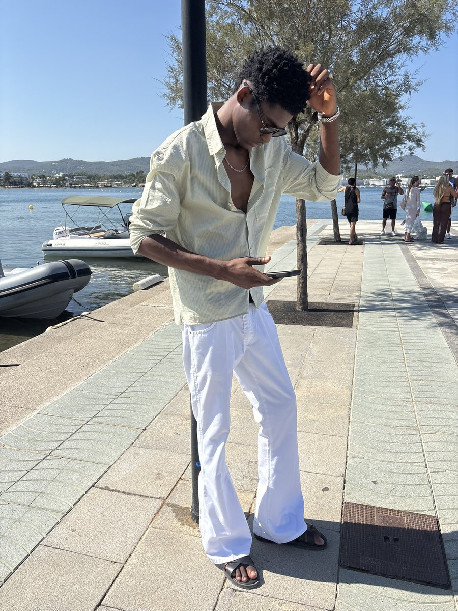 EVANSICEKIDA1 tweet picture