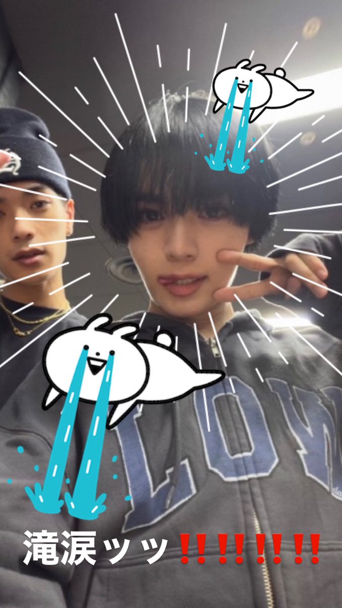 ry87_xX's tweet photo. 黒髪になった流星の写真こんなに爆早で見れるとは😭😭💥💥💥おーーーんむり愛しいありがとう😭😭🧡🧡黒髪男だーいすき𝓬𝓸𝓶𝓮𝓫𝓪𝓬𝓴してくれてありがとう😭😭😭😭髪の毛も少し短くなっててガチ好きビジュ爆誕して心臓ない終わりサヨナラ🔚🥺✋🏻💕
#日刊なにわ男子 
#なにわ男子 
#大西流星 りゅちぇ https://t.co/yKd7OUYKIJ