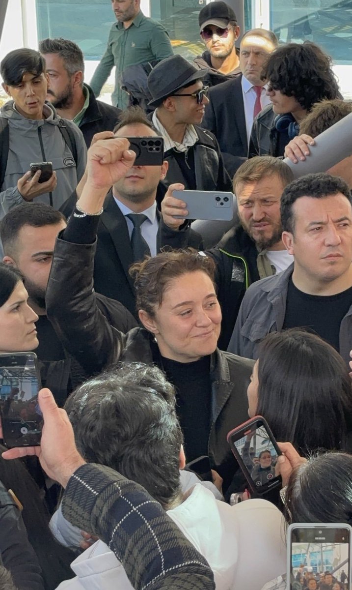 TurkOrthodox's tweet photo. Minguzzi Yasası (Çocuk Koruma Kanunu) TBMM’de kabul edildi ve kanunlaştı.

Türk milletine hayırlı olsun. 🇹🇷

Yasemin Minguzzi'nin kararlılığı hepimize örnek olsun.

Kararlı ve örgütlü olursak kötüler başaramaz.

Tanrı ülkemizi ve çocuklarımızı korusun. 🙏🏻 https://t.co/4kKCA5KNP7