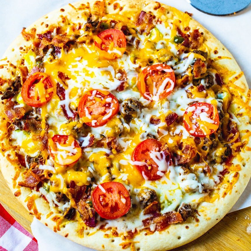 VIsiavale's tweet photo. Sunday afternoon π
The real fight is simple:
π Pizza vs π Burger
Timeline decides π
#WeekendPoll #GlobalBuzz https://t.co/gwlBomkwsw