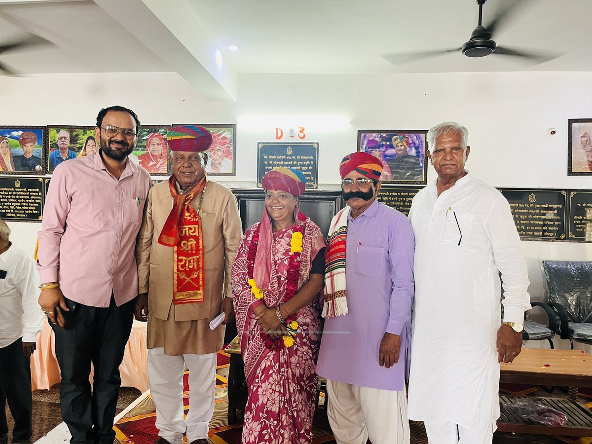 IRBhatiINC's tweet photo. आज पुष्कर में आयोजित हुवे अखिल भारतीय (माली) सैनी सेवा समाज के प्रांतीय अधिवेशन के दौरान ।
#AISSS https://t.co/FozjwY6WAQ