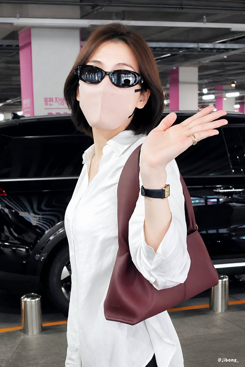 jibong_'s tweet photo. 260809 ICN 인천공항 입국 (강지영)

고생많았어 💜

#카라 #KARA
#강지영
#Jiyoung 
#ジヨン #知英
#응답하라강지영 https://t.co/a9E9iIjr2H